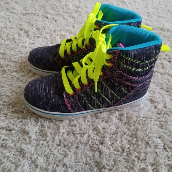 OP Hightop Sneaker - Picture 1 of 8